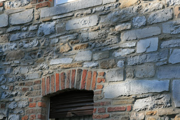 Bruchsteinhaus aus recyckelten Steinen, Kornelimünster