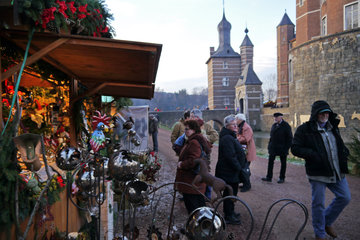 Weihnachtsmarkt auf Schloss Merode