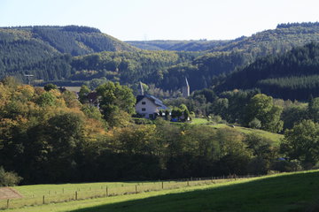 Blick auf Bruch im Tal der Salm, Landkreis Bernkastel-Wittlich