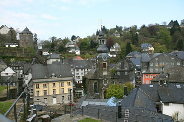 Blick vom Kierberg auf Monschau, 3. Etappe des Eifelsteigs