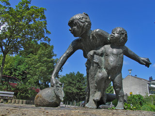Bronzefiguren, Herzogenrath, Klosterrartherstraße