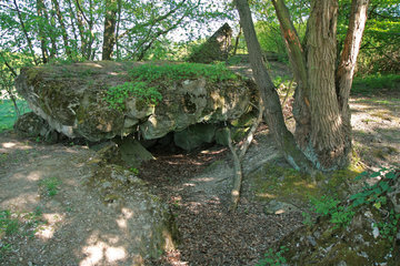Bunkerruine aus dem 2. Weltkrieg bei Stolberg-Münsterbusch