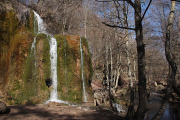 Der Dreimühlen-Wasserfall mit Ahbach