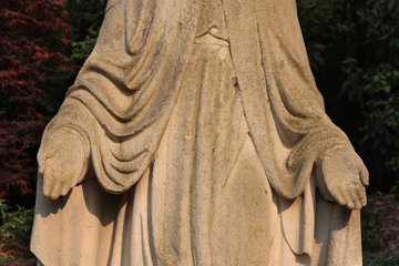 Detail der Marienstatue auf dem Kapellenberg in Raeren, Belgien