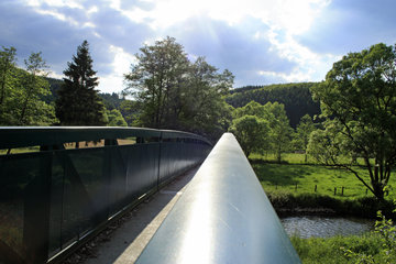 Die Georges-Wagner-Brücke, Dreiländereck im Ourtal