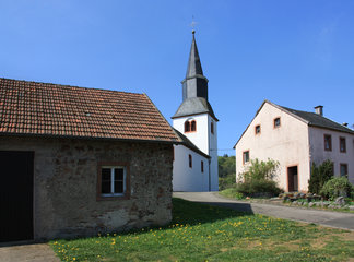  Dohm-Lammersdorf mit der Kirche St. Remigius