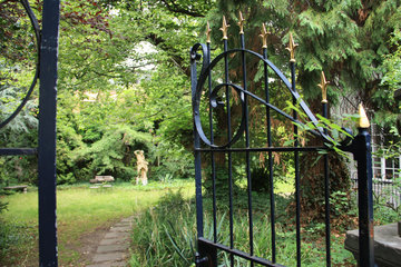 Eingangstor zum Garten des Deutsch-Französischen Kulturinstituts,  Aachen