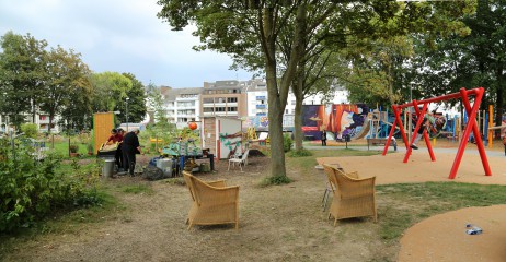 Gemeinschaftsgarten HirschGrün und Spielplatz (Suermondt-Park). 2016