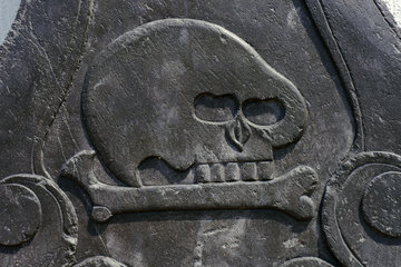 Grabstein auf dem Friedhof der St. Hubertus-Kapelle von Weweler, Detail