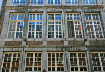Hausfassade mit Blaustein, Aachen, Büchel