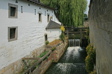 Historische Wassermühle im Kasteeltuin Oud-Valkenburg