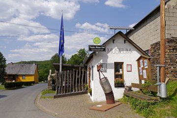 Museum in der wARTEhalle in Welchenhausen