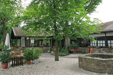 Restaurant bei der Burg Wilhelmstein im Wurmtal