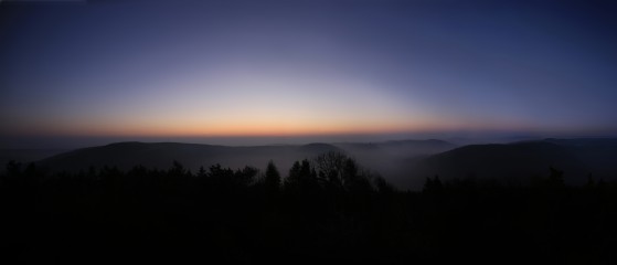 Sonnenaufgang auf dem Burgberg bei Bergstein