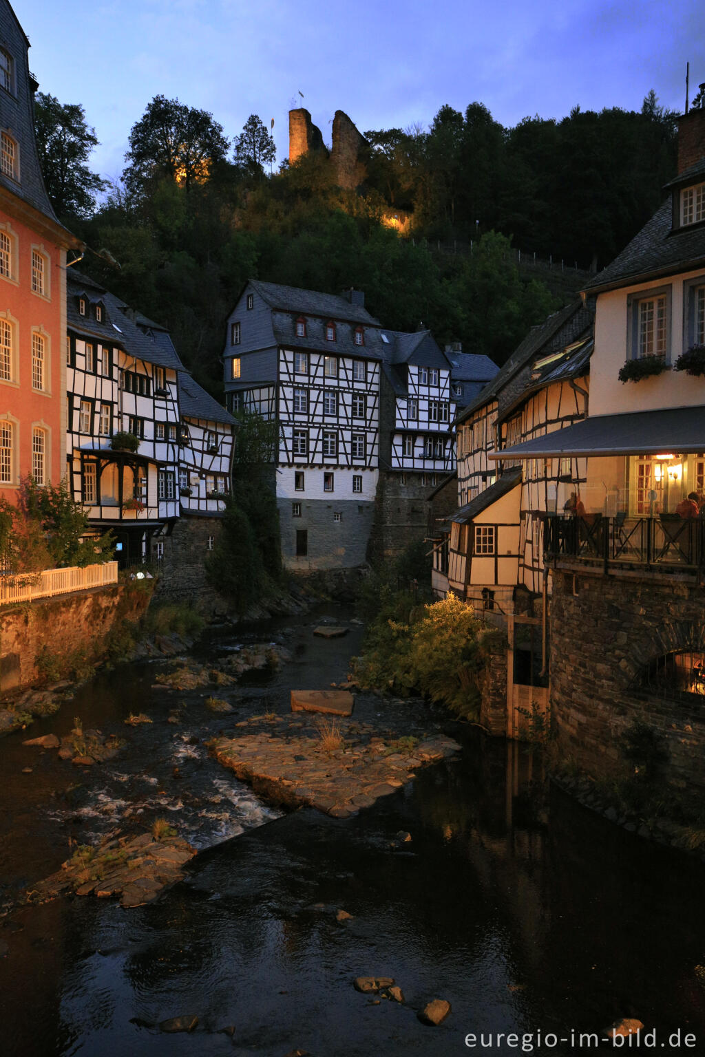 Detailansicht von Abendstimmung in Monschau