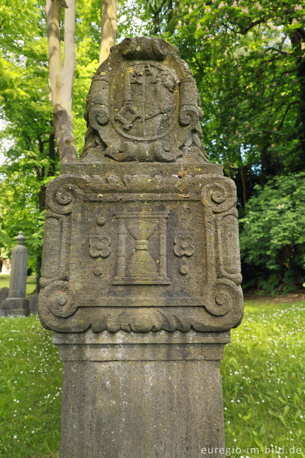Auf dem Kupfermeisterfriedhof von Stolberg