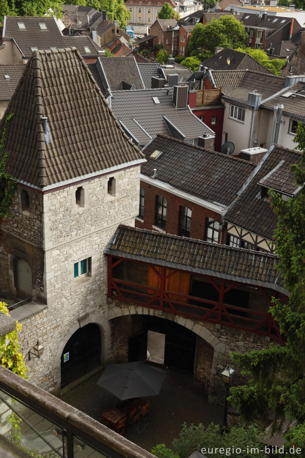 Detailansicht von Burg Stolberg, Wahrzeichen von Stolberg (Rheinland)