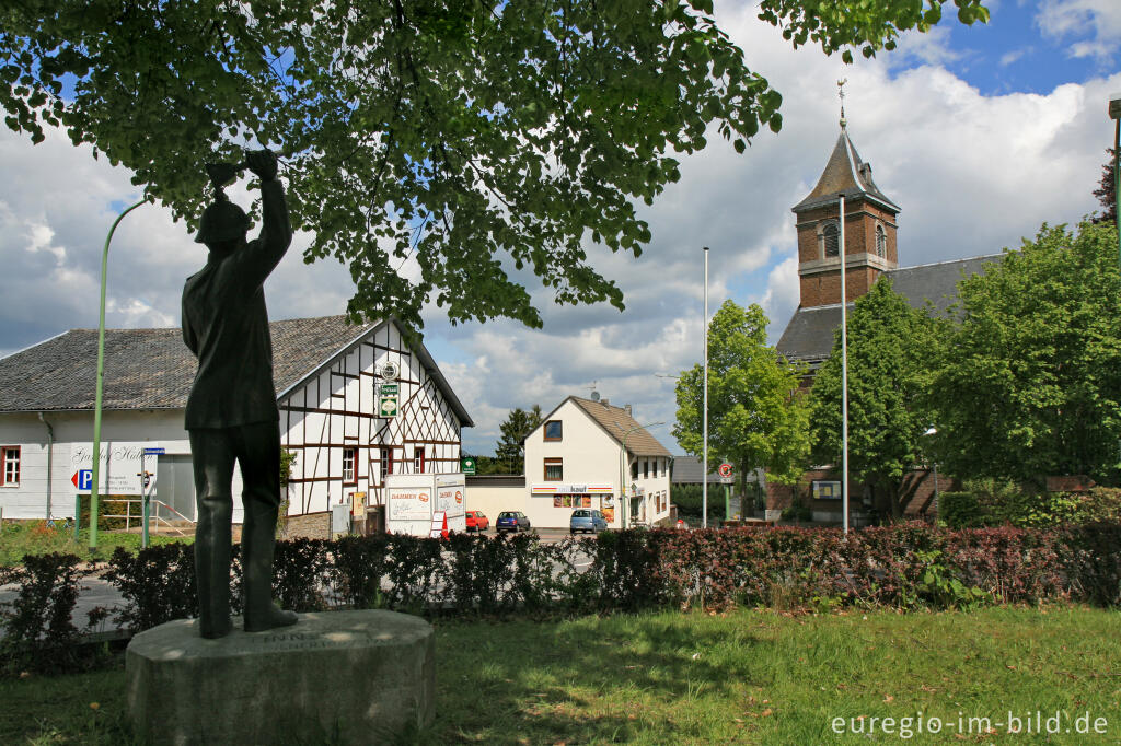 Detailansicht von Das Denkmal für den Tinnes, Rott, Gemeinde Roetgen