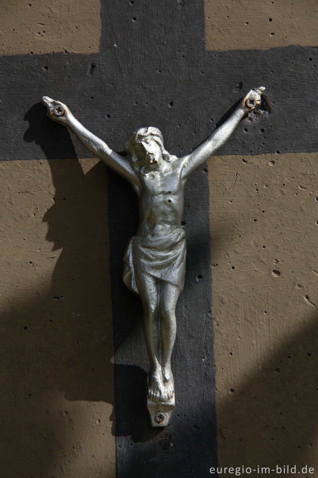 Detailansicht von Kreuz zwischen Gemünd und Olef