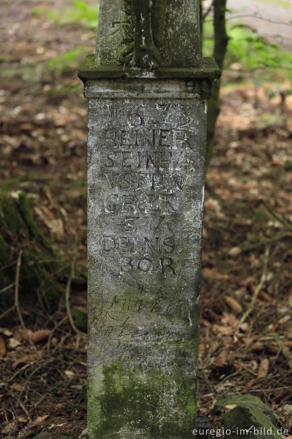 Detailansicht von Pestkreuz bei Densdorf