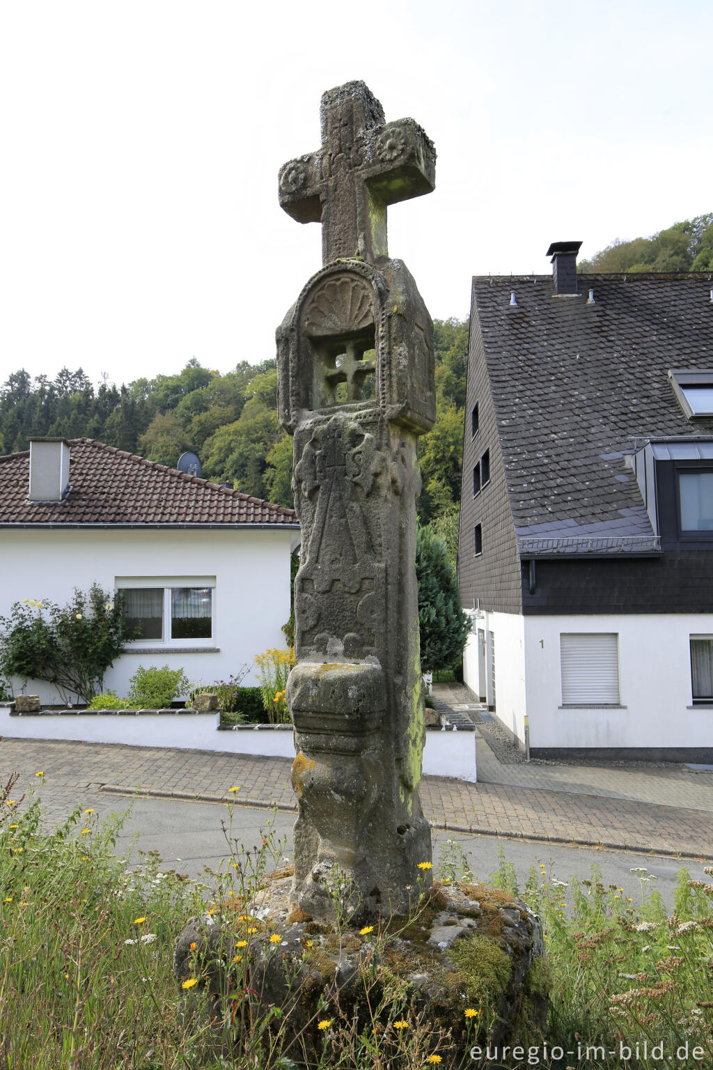 Detailansicht von Pestkreuz von Neuerburg