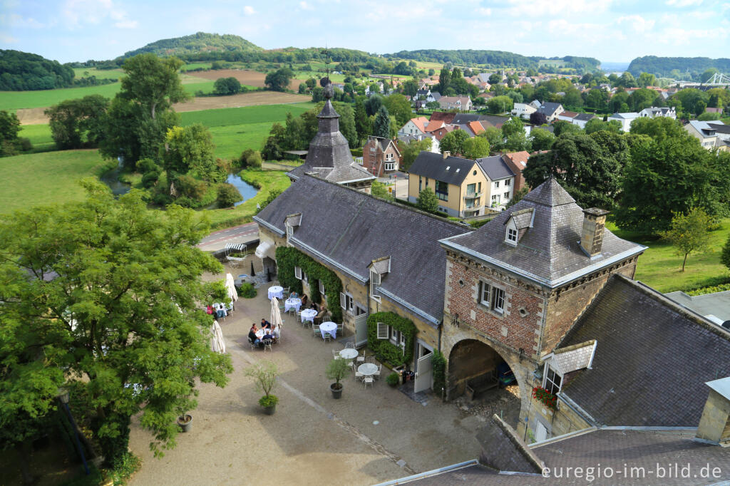 Detailansicht von Schloss Neercanne / Château Neercanne / Kasteel Agimont bei Maastricht