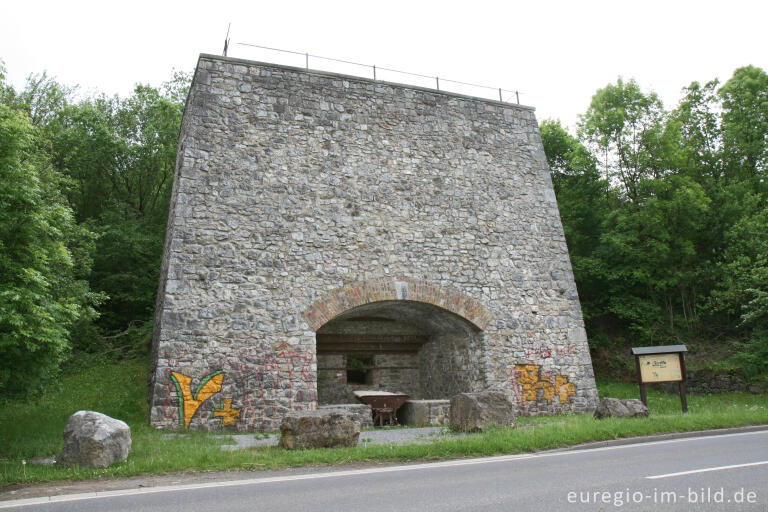 Kalkofen "Am Wolfspfad", Hahn bei Walheim