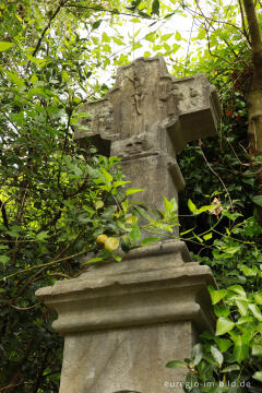 Pestkreuz auf dem ehemaligen Friedhof von St. Lucia in Stolberg, Detail