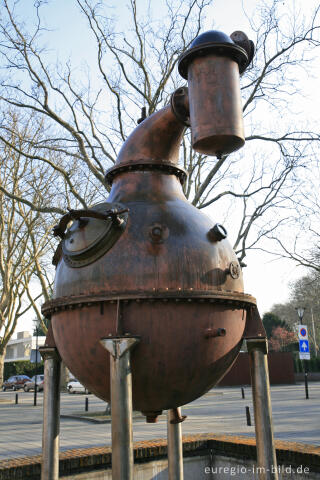 Vor dem Discovery Center Continium, Kerkrade